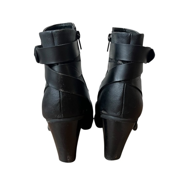 Apt. 9 Black Ankle Boots Size 8.5 – Heeled Booties w/ Buckle Detail Faux Leather - Picture 7 of 16